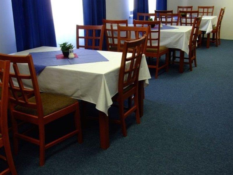 President Hotel Братислава Екстериор снимка